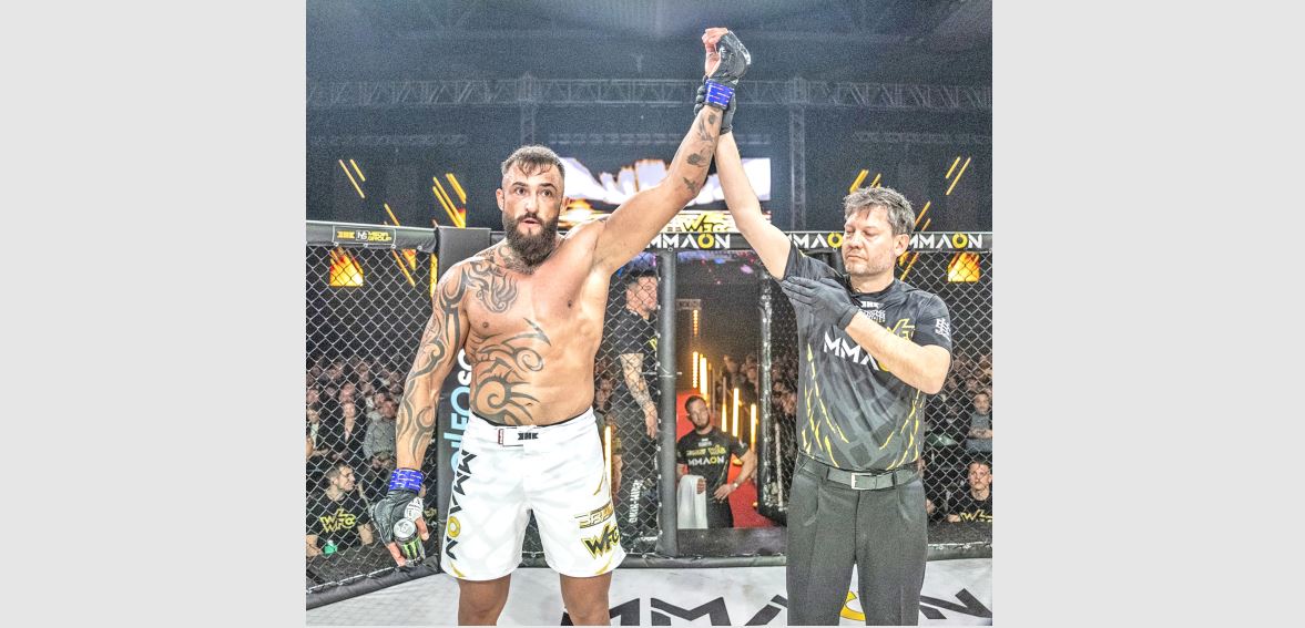 Other Sports: Dailidko targets world title shot